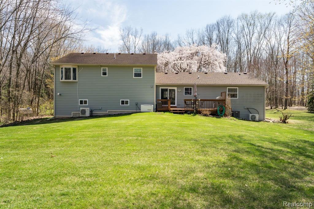 8660 SARGENT Road, Fowlerville, MI 48836 — Photo 43
