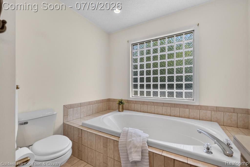 9016 Hyacinth Way, Brighton, MI 48116 — Photo 34