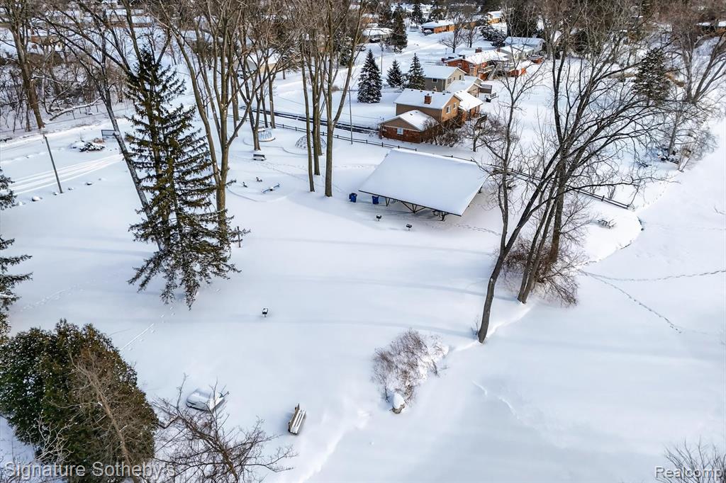 8515 Sandy Crest Drive, White Lake, MI, 00000