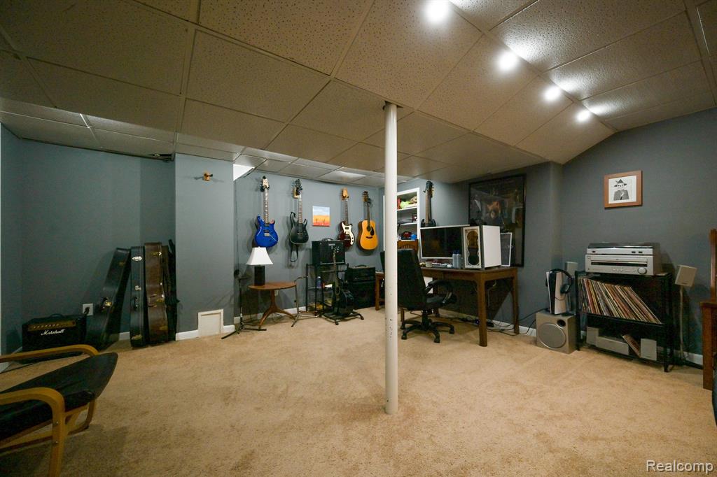 21218 W GLEN HAVEN Circle, Northville, MI 48167 — Photo 29