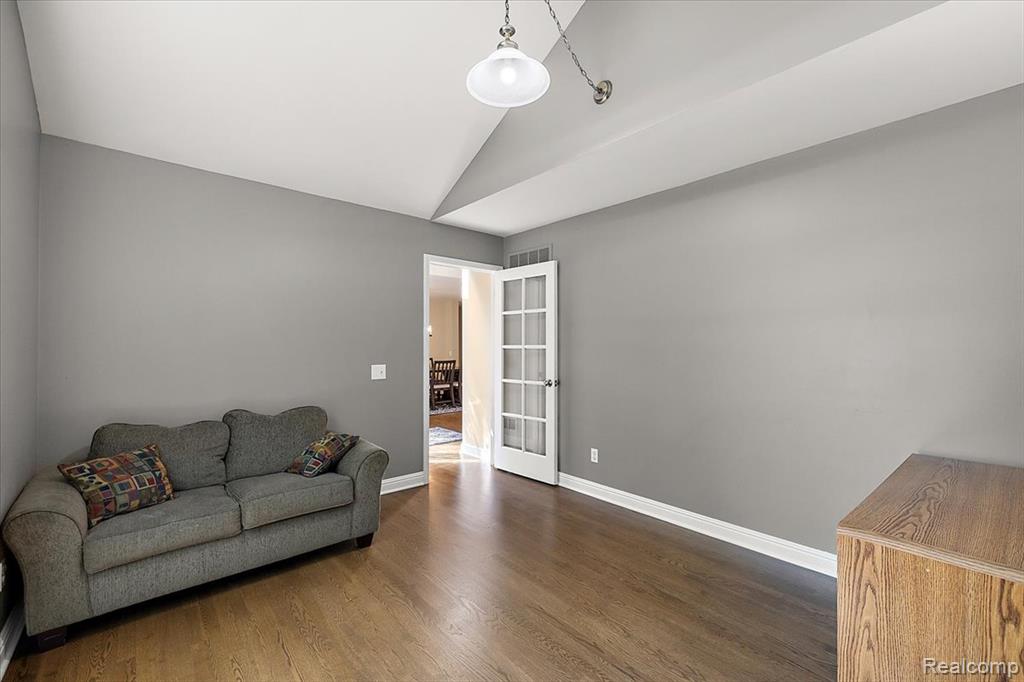 6591 Tree Knoll Drive, Troy, MI 48098 — Photo 4