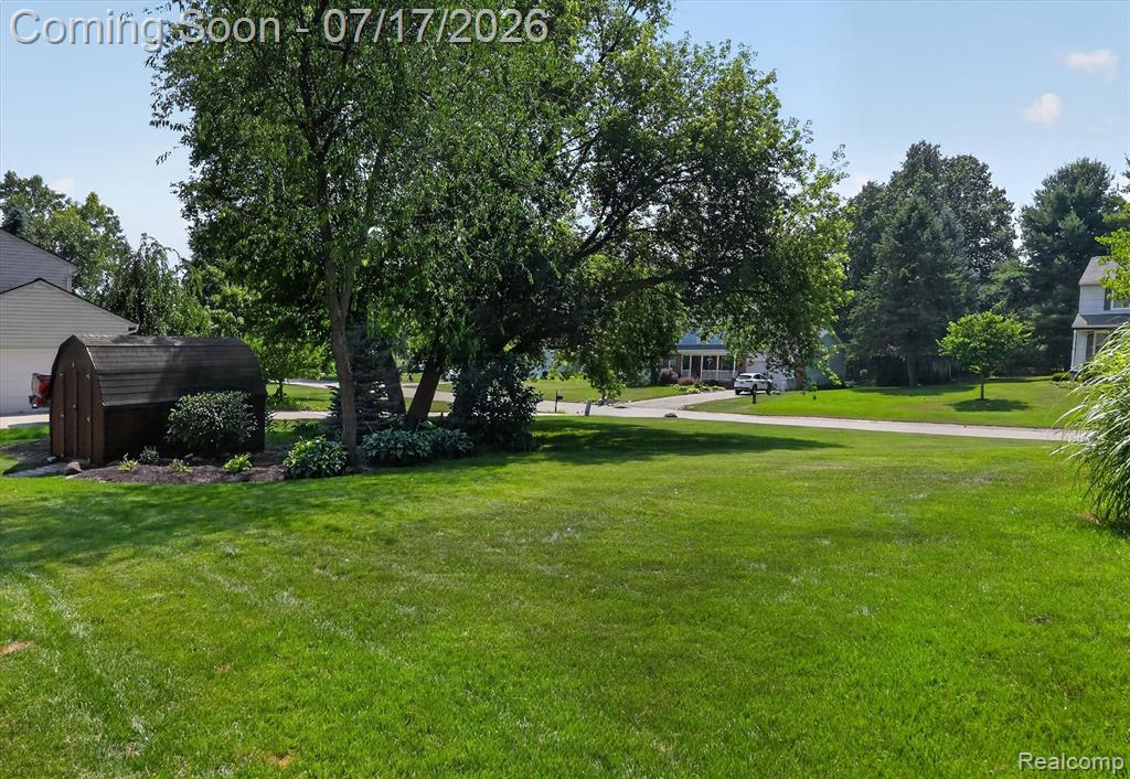 60309 Lamplighter Drive, New Hudson, MI 48165 — Photo 44