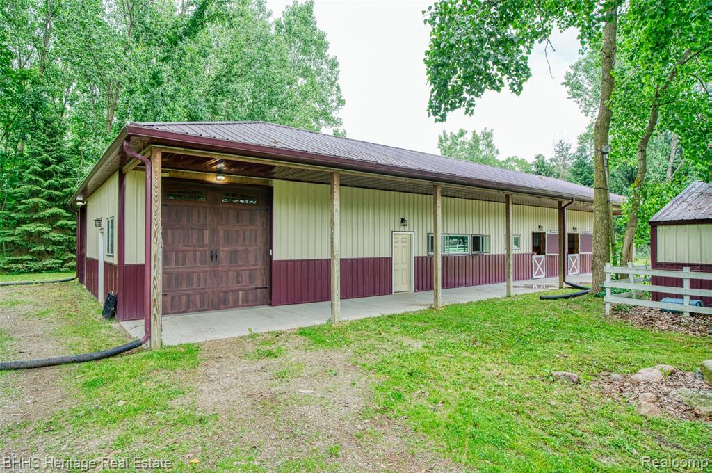6952 Sharpe Road, Fowlerville, MI 48836 — Photo 5