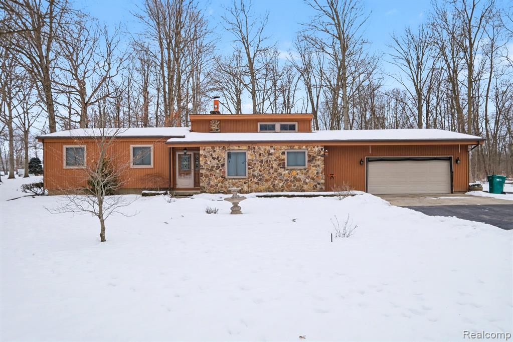 8239 Hill Road, Swartz Creek, MI 48473 — Photo 2