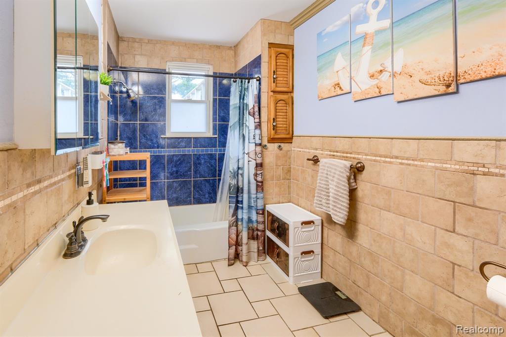 8250 Rockwood Avenue, Mount Morris, MI 48458 — Photo 39