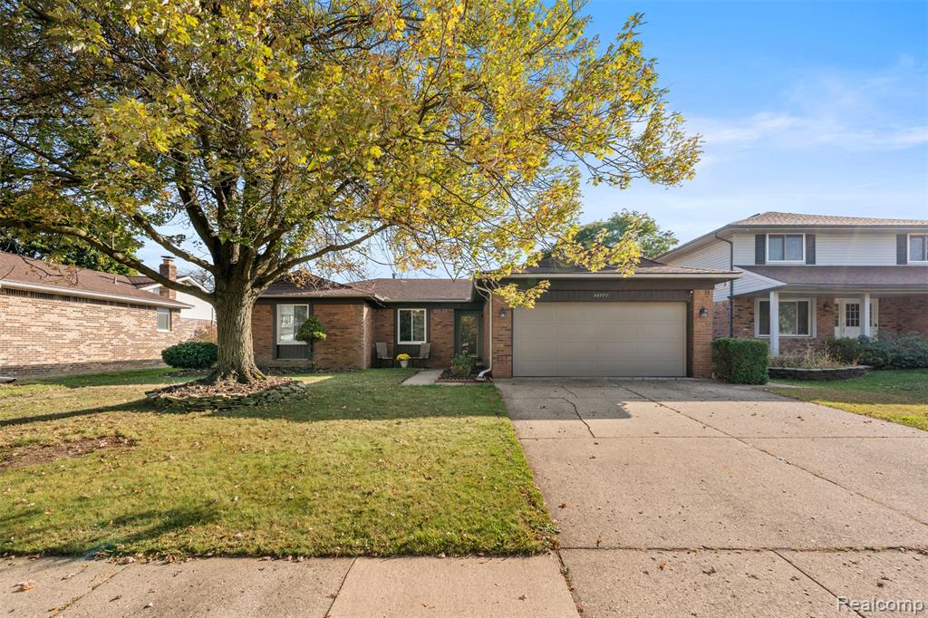 44999 N Spring Drive, Canton, MI 48187 — Photo 2