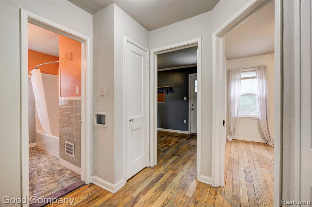 545 E Maplehurst Street, Ferndale, MI 48220 — Photo 13