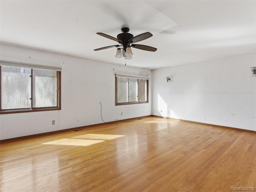 6400 Bridle Lane, Highland, MI 48356 — Photo 16