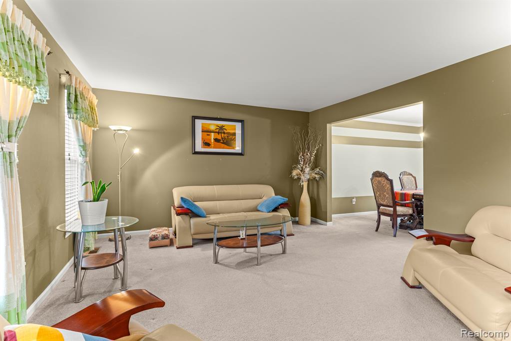 48596 GREENWICH Lane, Canton, MI 48188 — Photo 5