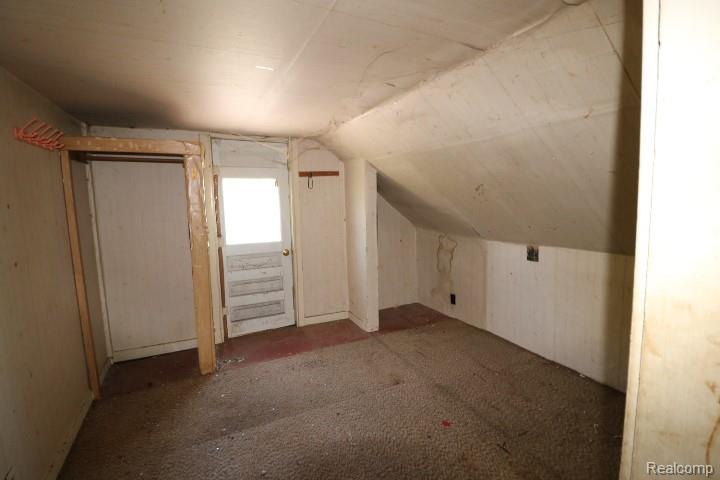 5267 Roberts Drive, Flint, MI 48506 — Photo 9