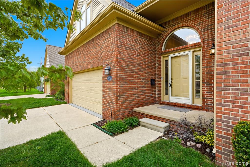 4212 April Lane, Sterling Heights, MI 48310 — Photo 5