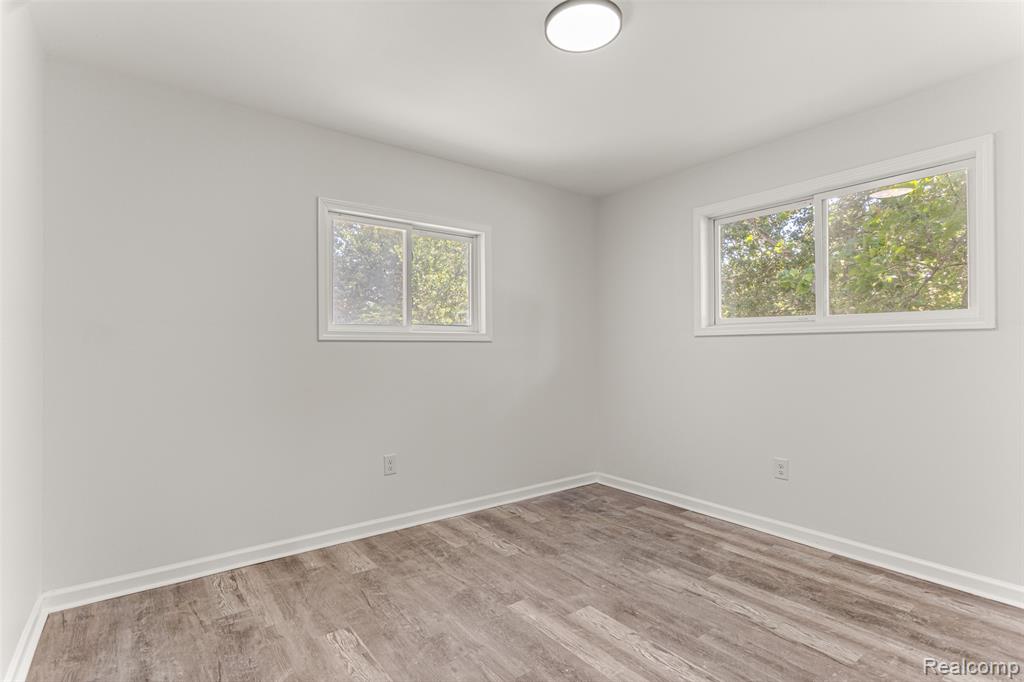23566 Candace Drive, Rockwood, MI — Photo 15
