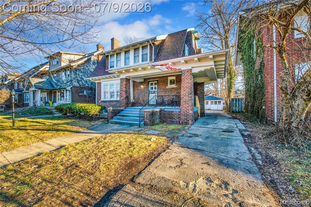 60 McLean Street, Highland Park, MI 48203 — front exterior