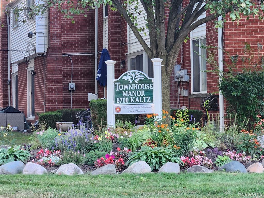 8665 Sterling, Center Line, MI 48015 — Photo 28