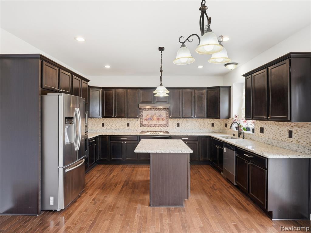 47527 Ellery Lane, Canton, MI 48187 — Photo 13