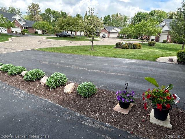 6462 Club Court E, 14, Holly, MI 48442 — Photo 42