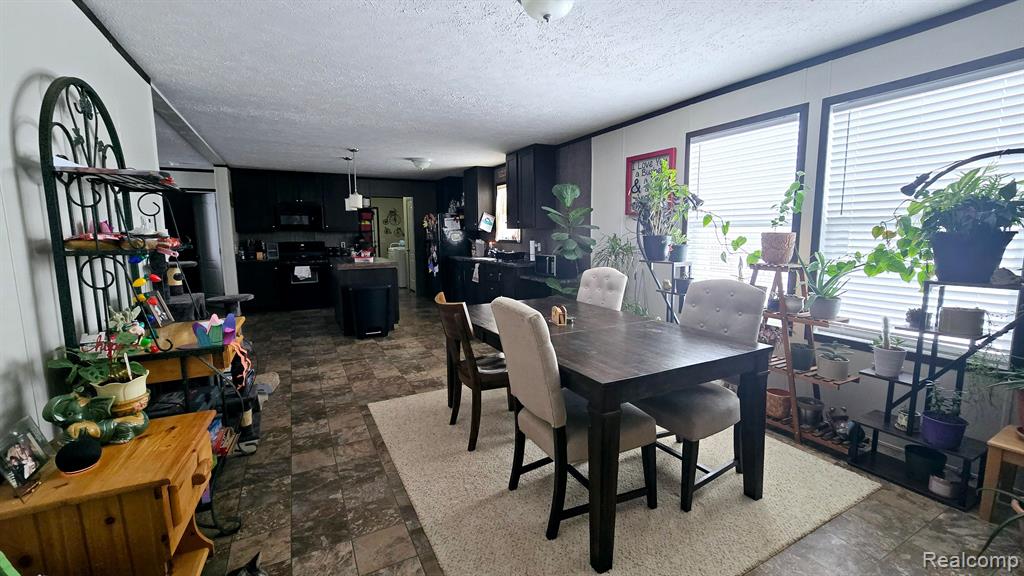 528 ELMWOOD Lane, Columbus, MI — Photo 5