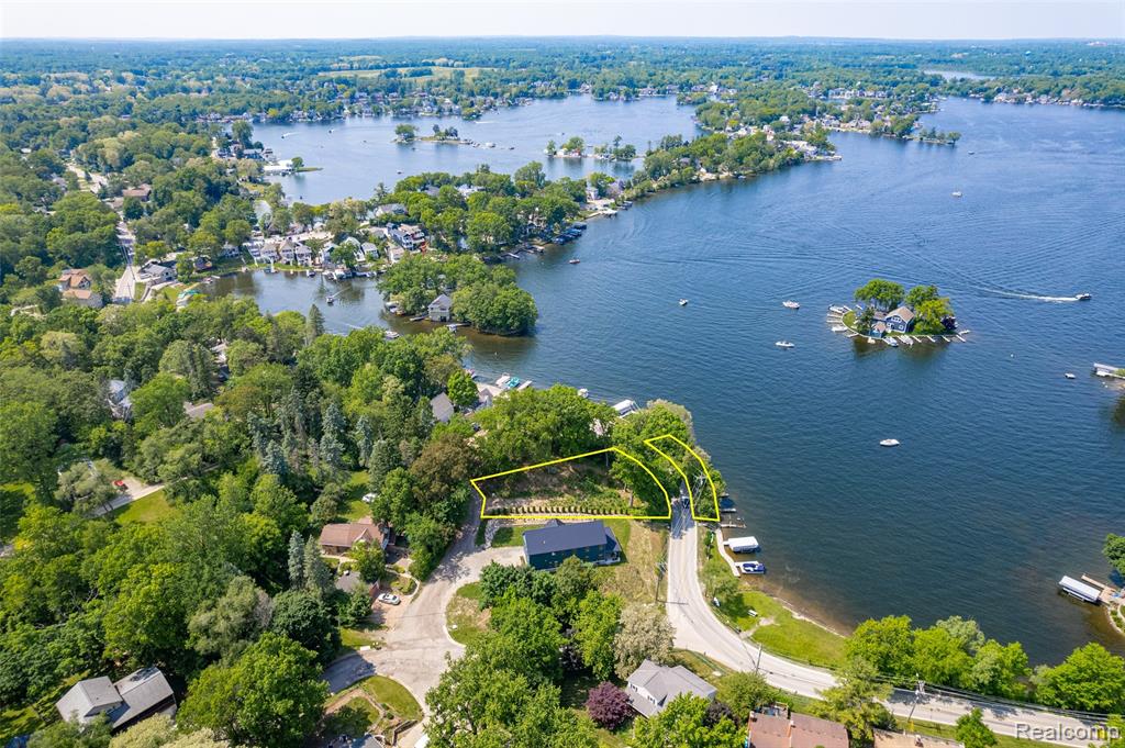 411 Heights Road, Lake Orion, MI 48362 — Photo 7