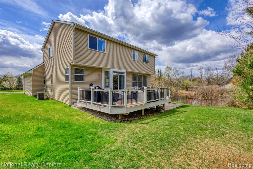 18 Wildrose Drive, White Lake, MI — Photo 31