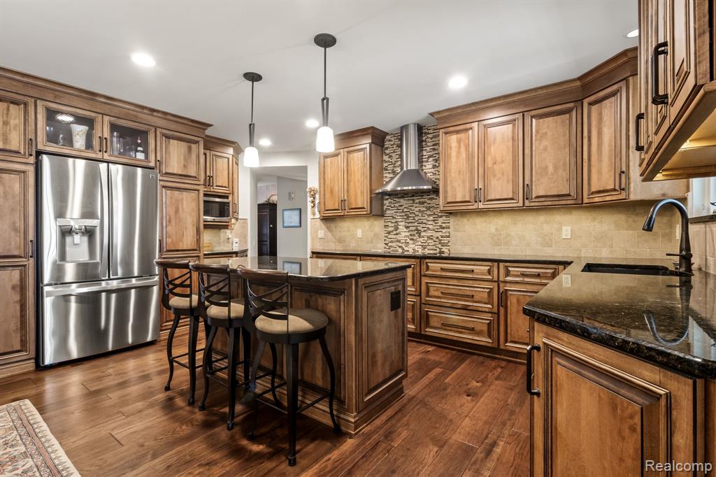 2420 Garland Street, Keego Harbor, MI 48320 — Photo 8