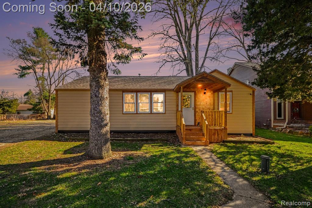 211 Cardinal Street, Commerce Twp, MI 48382 — front exterior