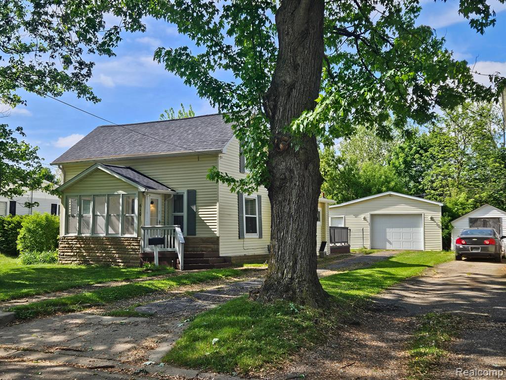 610 W COURTLAND Street, Durand, MI 48429 — Photo 33