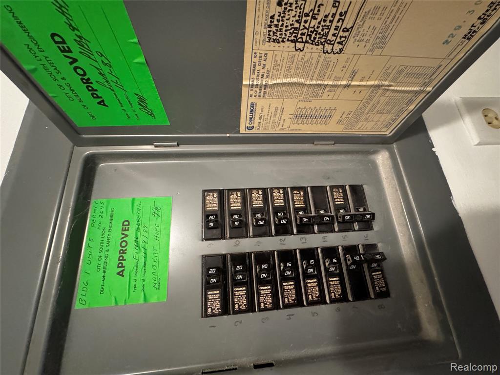 61116 Greenwood Drive, 5, South Lyon, MI 48178 — Photo 29
