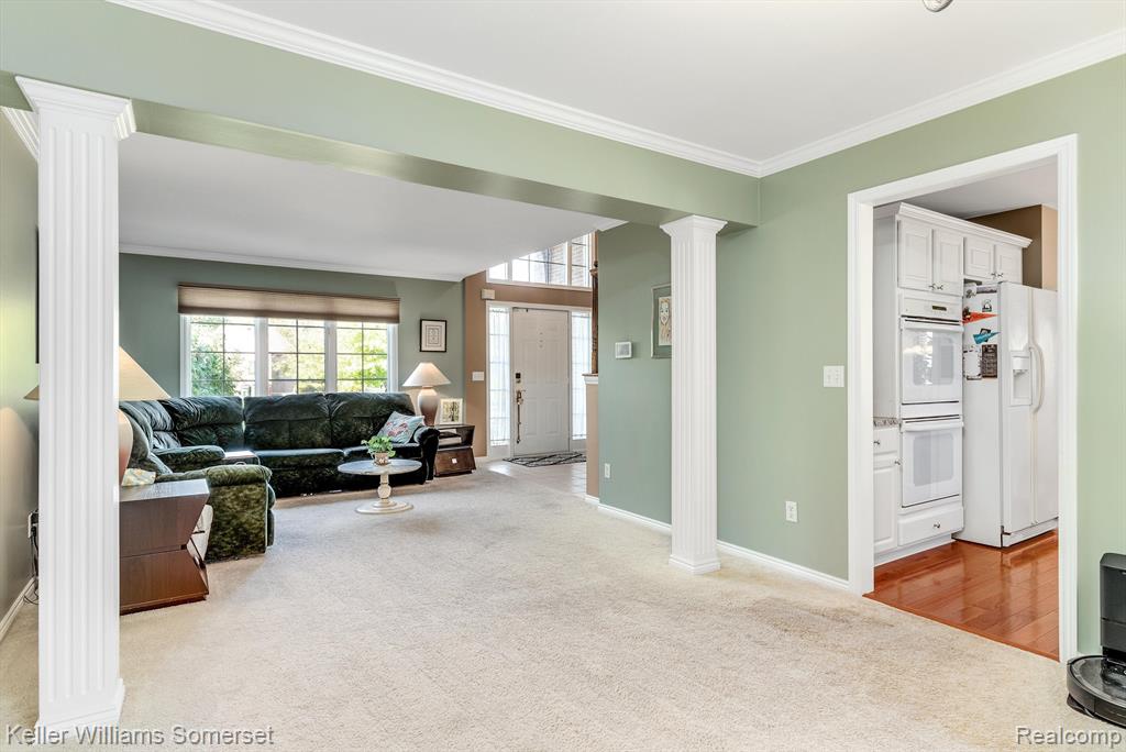 55328 BELMONT Drive, Shelby Twp, MI 48315 — Photo 17