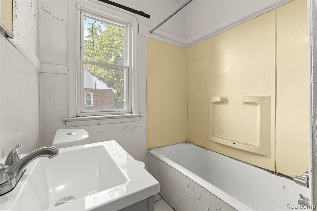 14885 Ward Avenue, Detroit, MI 48227 — Photo 20