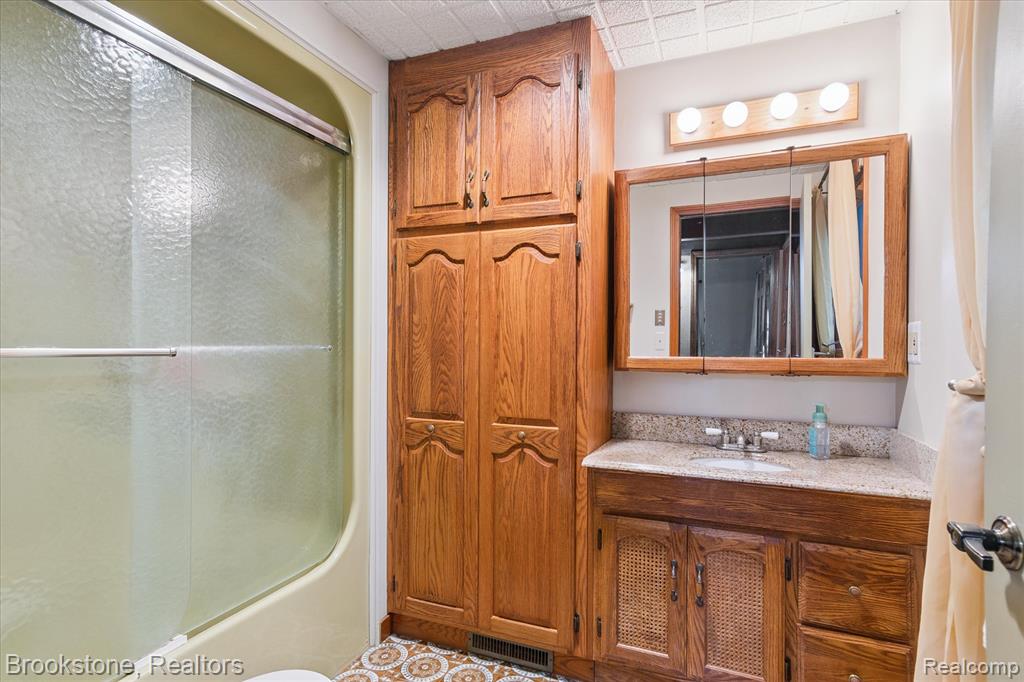 5142 Marvin Road, Clarkston, MI — Photo 29