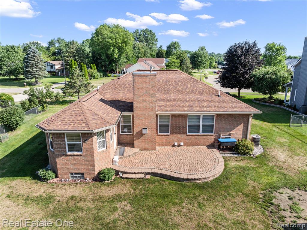 636 Vincent Street, Pinckney, MI 48169 — Photo 23