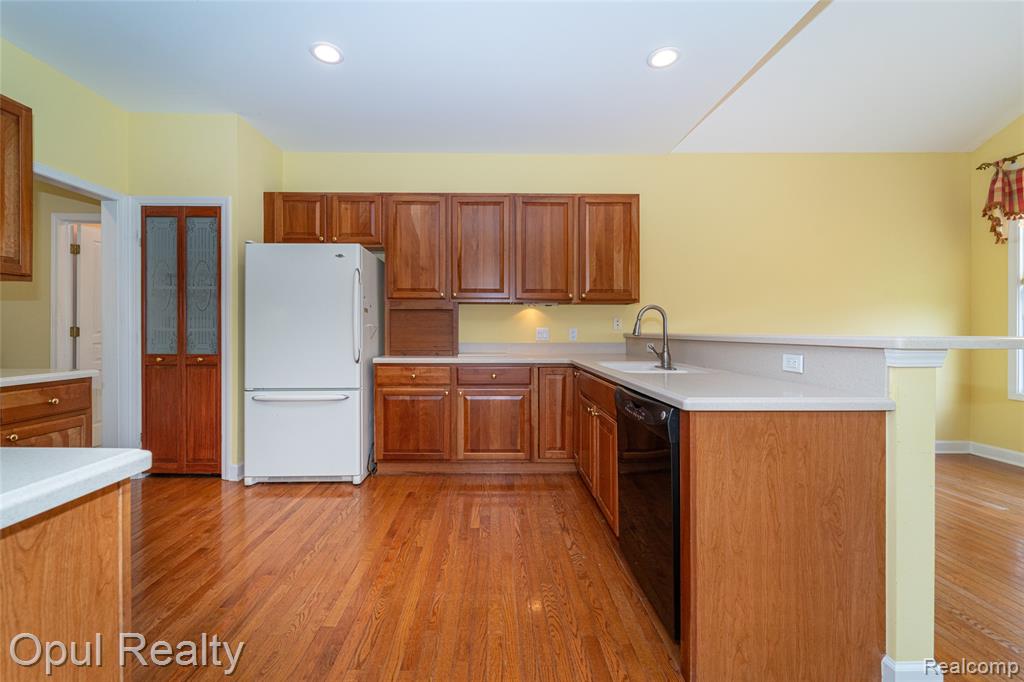 17036 Sycamore Court, Northville, MI 48168 — Photo 22