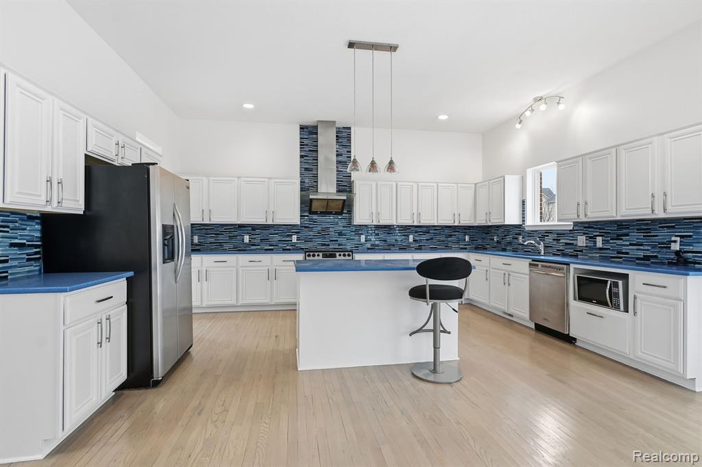 19270 Theresa Boulevard, Rockwood, MI — Photo 13