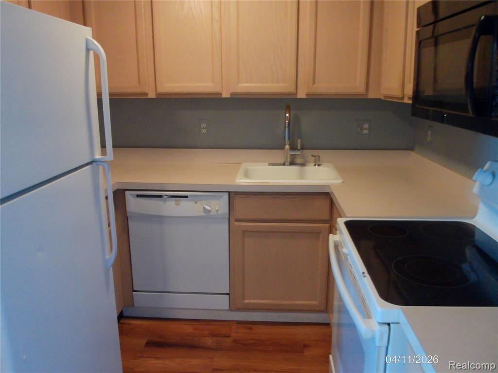 50450 Bay Run N, New Baltimore, MI 48047 — Photo 2