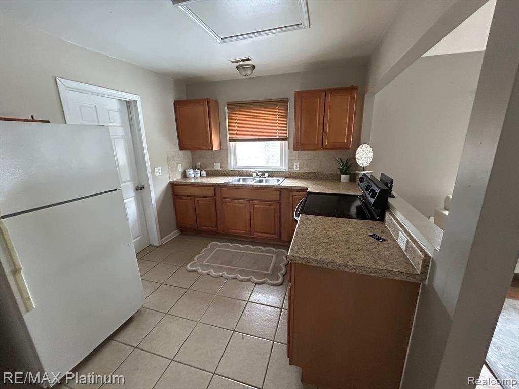8573 PORTAGE LAKE Boulevard, Pinckney, MI 48169 — Photo 5