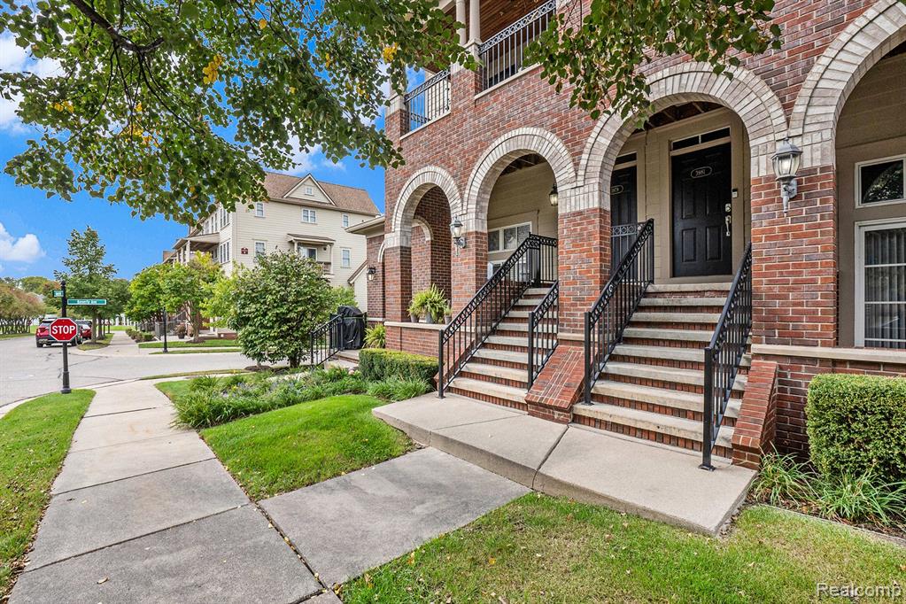 3981 FORESTER Boulevard, Auburn Hills, MI 48326 — Photo 3