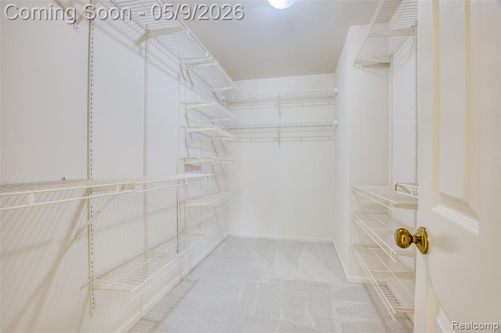 27966 Trailwood Court, Farmington, MI 48331 — Photo 36