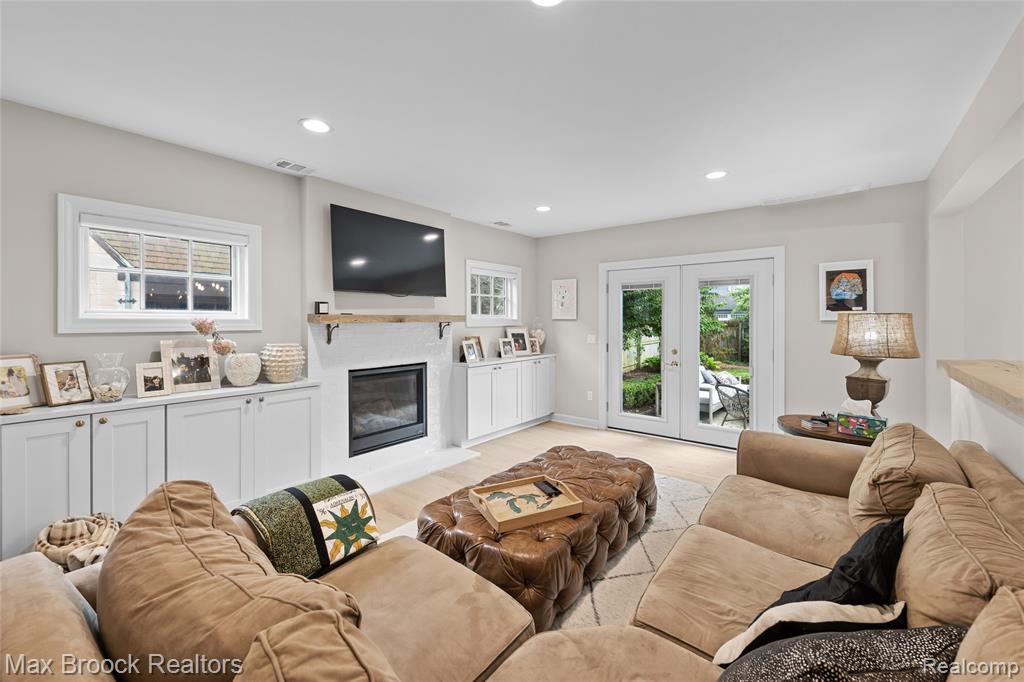 639 N Glenhurst Drive, Birmingham, MI 48009 — Photo 37