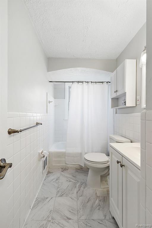 21406 MITCHELLDALE Avenue, Ferndale, MI 48220 — Photo 10