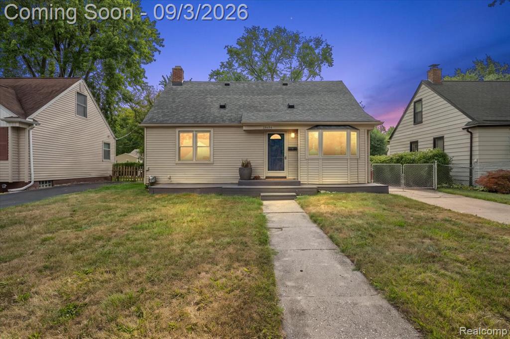 28494 Everett Street, Southfield, MI 48076
