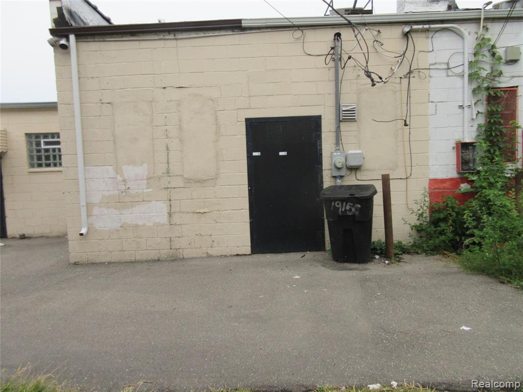 19156 Kelly Road, Detroit, MI 48224 — Photo 17