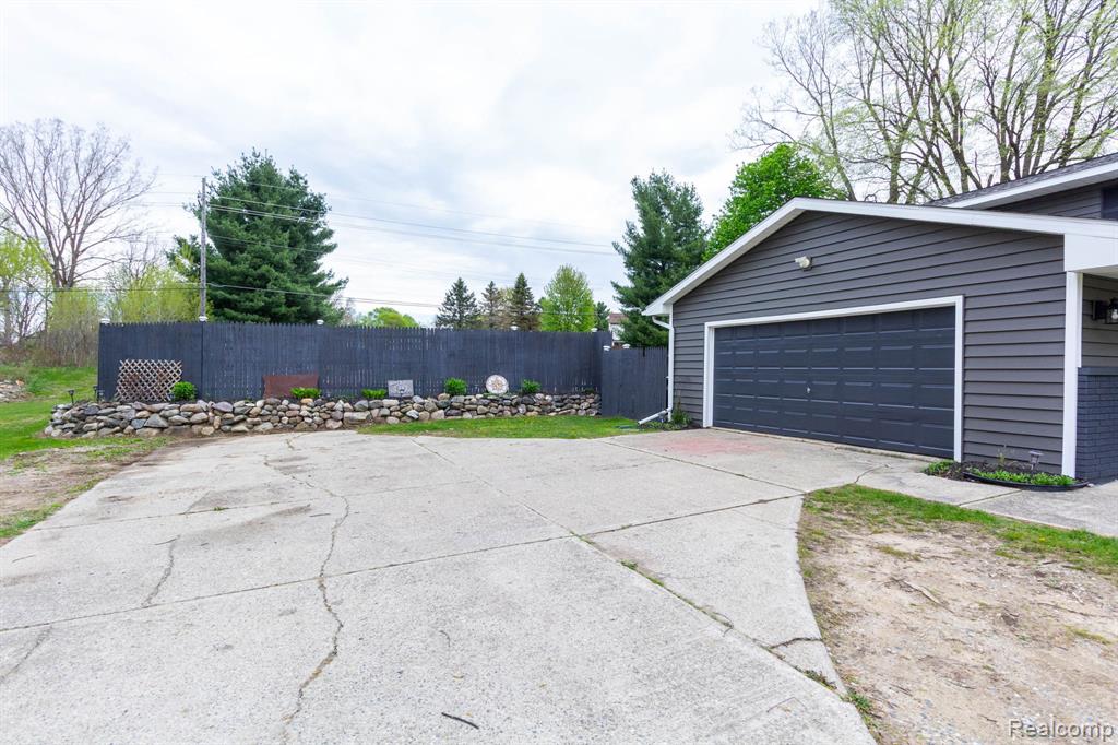 1337 Haines Road, Lapeer, MI 48446 — Photo 4