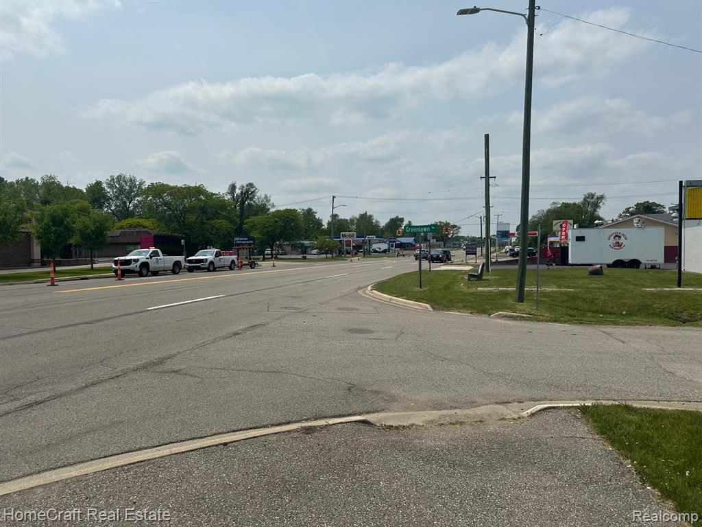490 GREENLAWN Street, Ypsilanti, MI 48198 — Photo 9