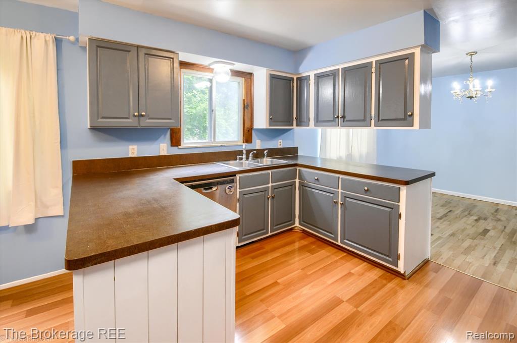 732 E Grand Blanc Road, Grand Blanc, MI 48439 — Photo 7