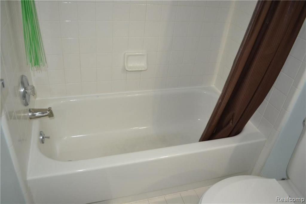 45209 HORSESHOE Circle, Canton, MI 48187 — Photo 2