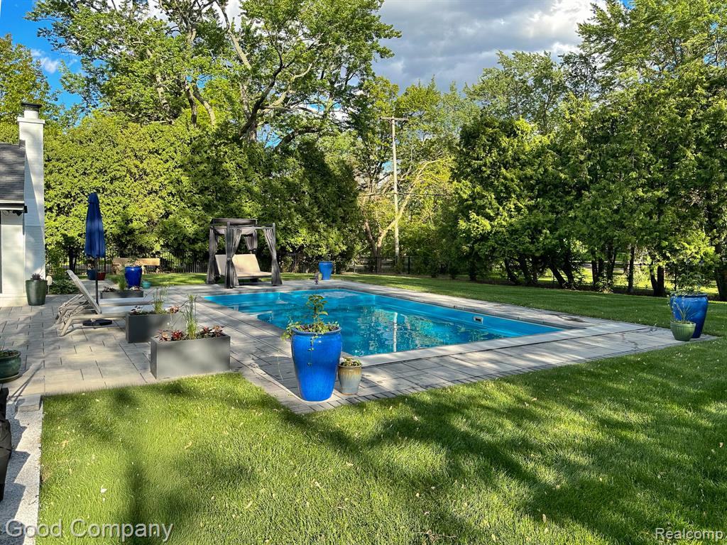 805 N Pemberton Road, Bloomfield Hills, MI 48302 — Photo 71