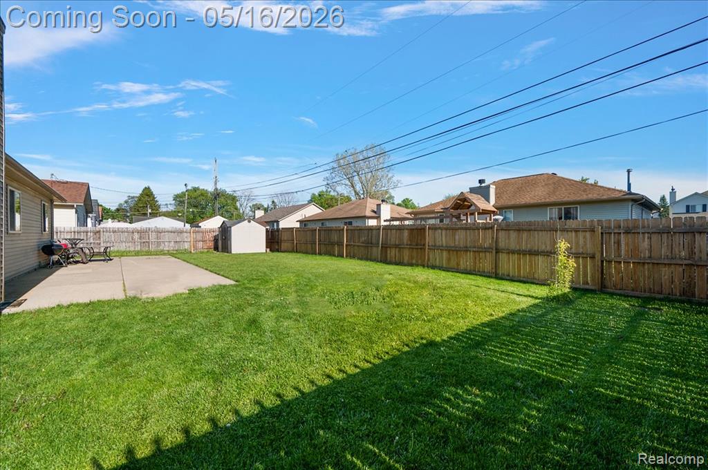 15948 Venice Avenue, Clinton Twp, MI 48035 — Photo 46