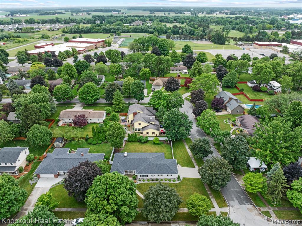 911 Eastgate Drive, Frankenmuth, MI 48734 — Photo 42