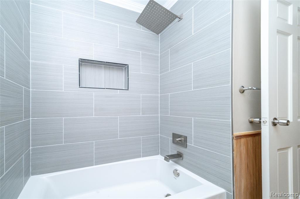 162 N Genesee Avenue, Pontiac, MI 48341 — Photo 28
