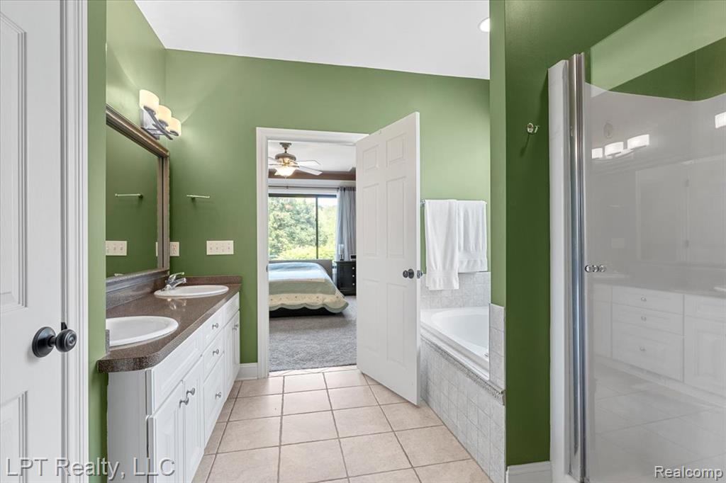 8617 Bonaventure Drive, Brighton, MI 48116 — Photo 21